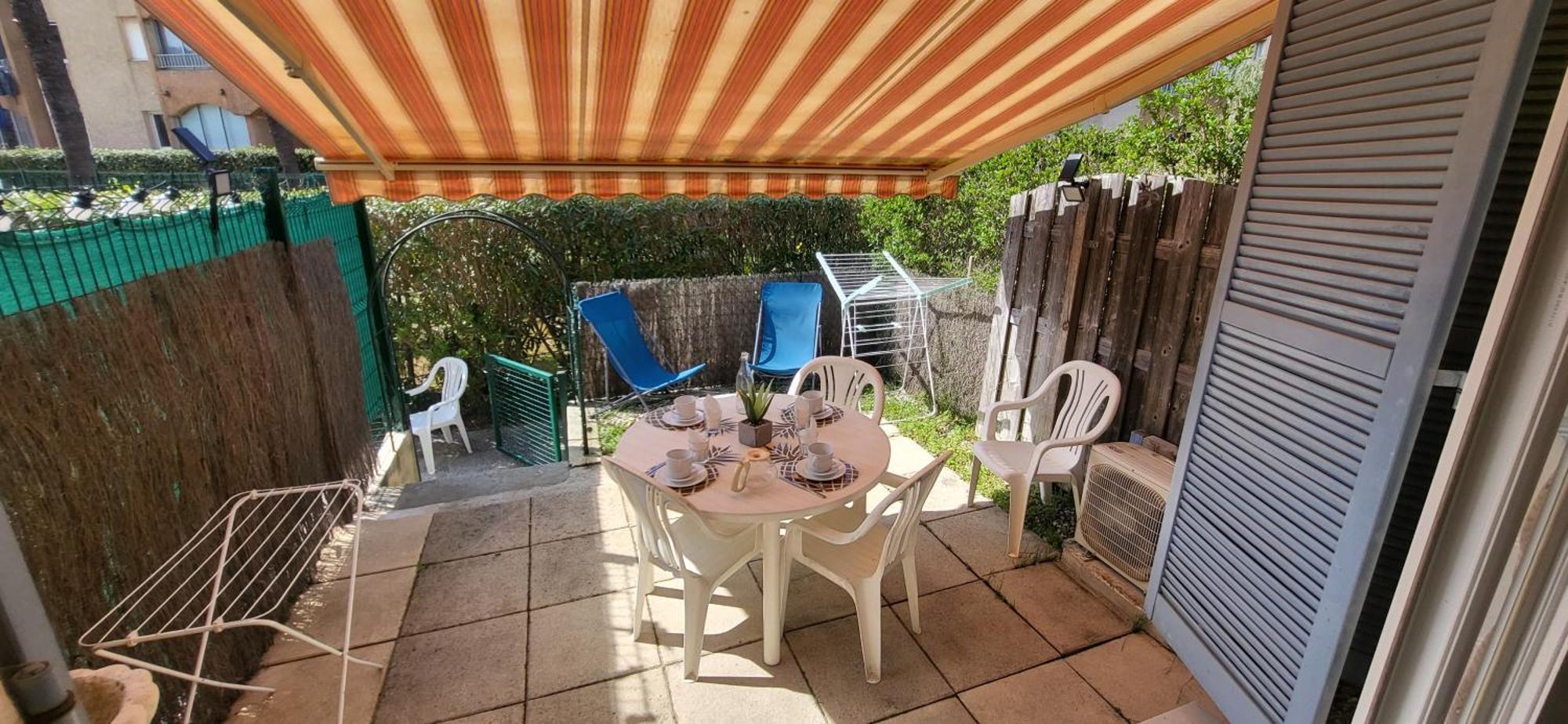 Mazet Climatise Rdj Plages Parking Wifi Gratuit La Londe-les-Maures Exterior photo